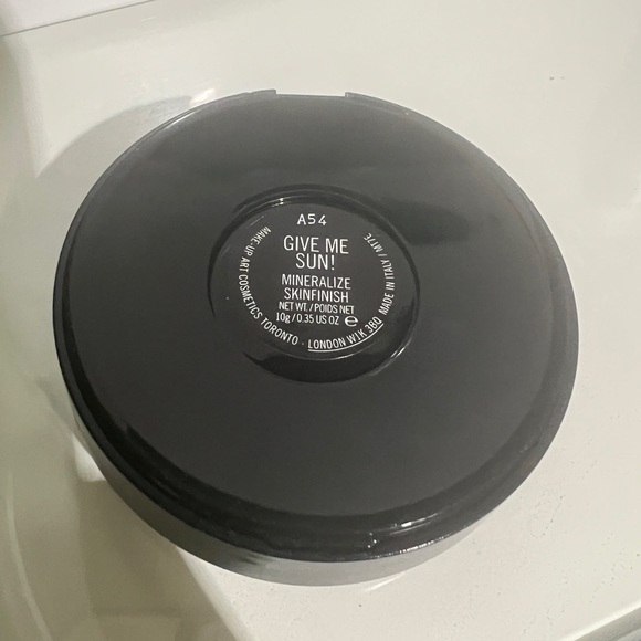 MAC MINERALIZE SKINFINISH NATURAL FACE POWDER - Picture 5 of 6